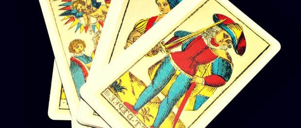 Les cartes de tarot : support utilisé lors d'une voyance privée